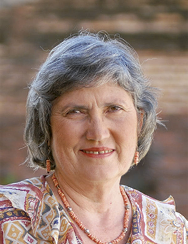 Margarita Miró Ibars - Historiadora - Investigadora - Escritora - Docente
