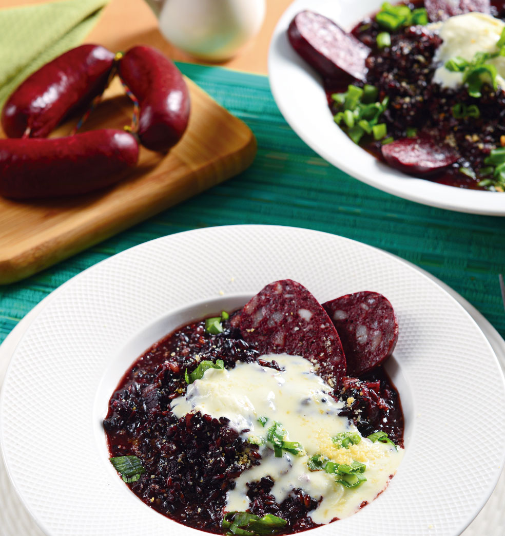 Arroz negro con morcillas