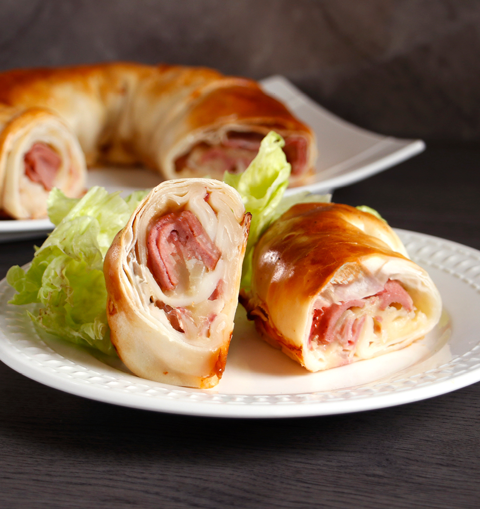 Corona de chorizo de Viena y jamón cocido