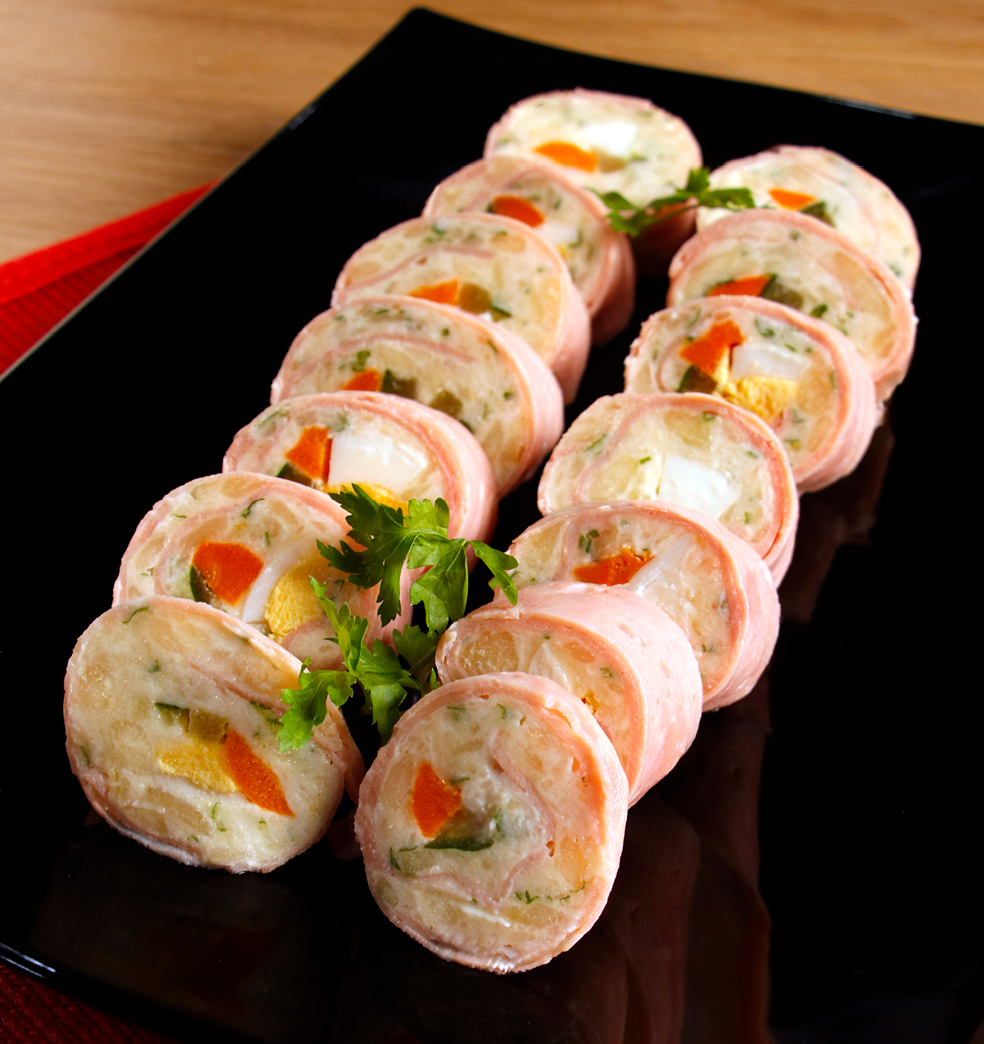 Sushi criollo de jamonada y mandioca