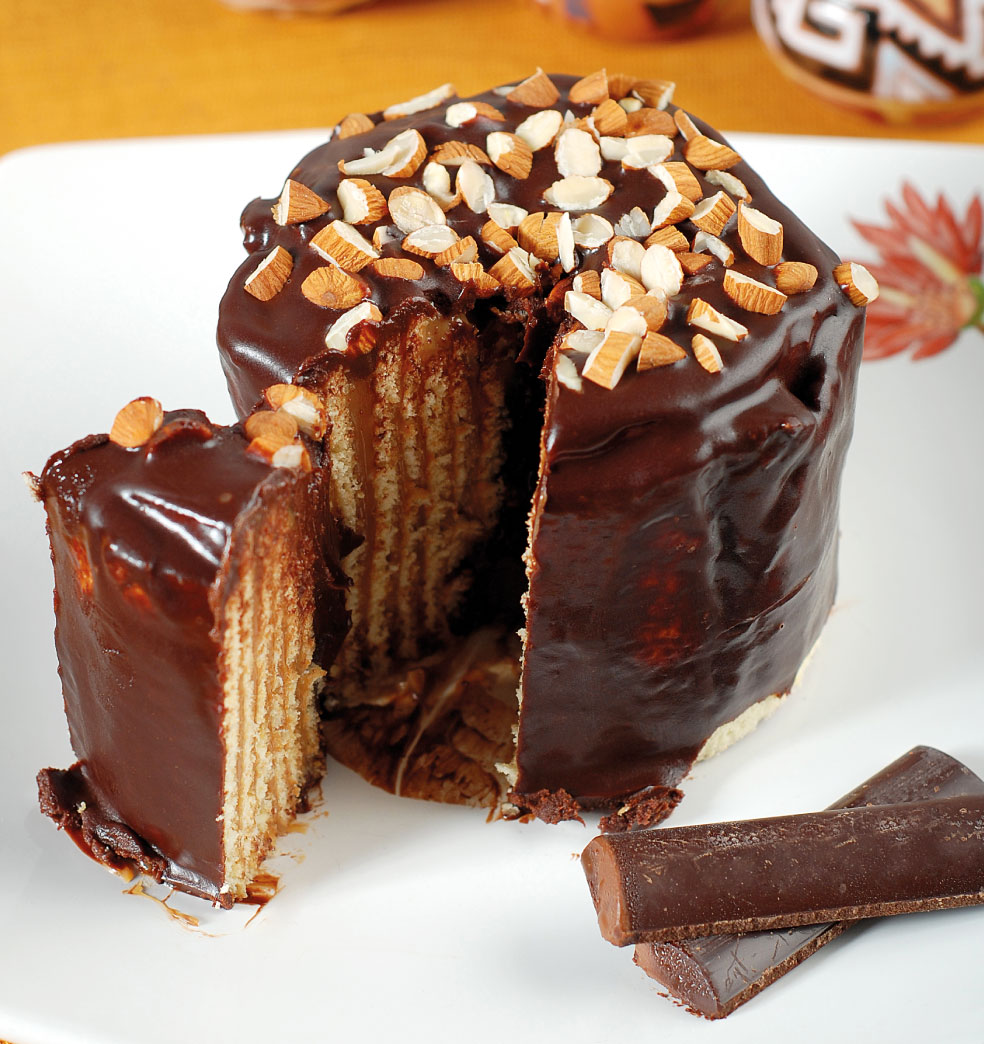 Torta caracol de chocolate y dulce de leche